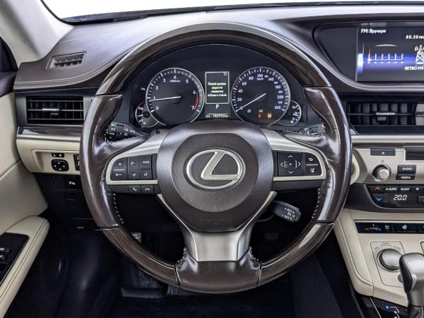 Lexus ES VI Рестайлинг с пробегом 2017 года, цена 2 500 000 рублей, 183749 км, седан, Автокод Объявления