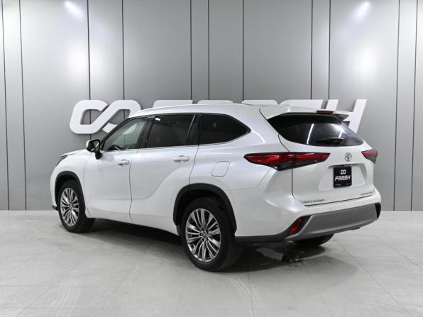 Toyota Highlander IV (XU70) с пробегом 2024 года, цена 4 749 000 рублей, 27532 км, внедорожник, Автокод Объявления
