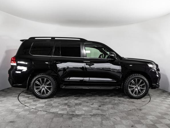 Toyota Land Cruiser 200 Series Рестайлинг 2 с пробегом 2017 года, цена 5 990 000 рублей, 195000 км, внедорожник, Автокод Объявления