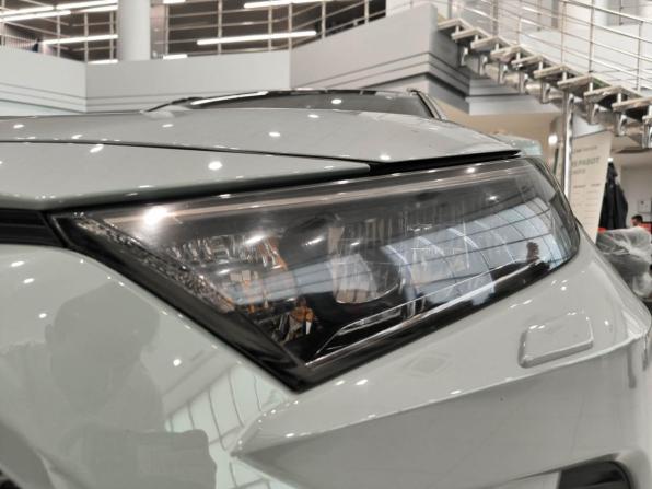 Toyota RAV4 V (XA50) с пробегом 2020 года, цена 3 599 000 рублей, 18001 км, внедорожник, Автокод Объявления