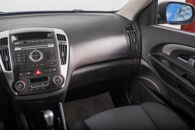 Kia Ceed I Рестайлинг с пробегом 2011 года, цена 1 029 000 рублей, 92380 км, универсал, Автокод Объявления