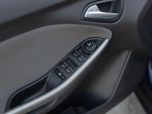 Ford Focus III с пробегом 2013 года, цена 680 000 рублей, 141488 км, хэтчбек, Автокод Объявления