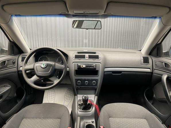 Skoda Octavia II (A5) Рестайлинг с пробегом 2011 года, цена 577 000 рублей, 232535 км, лифтбек, Автокод Объявления