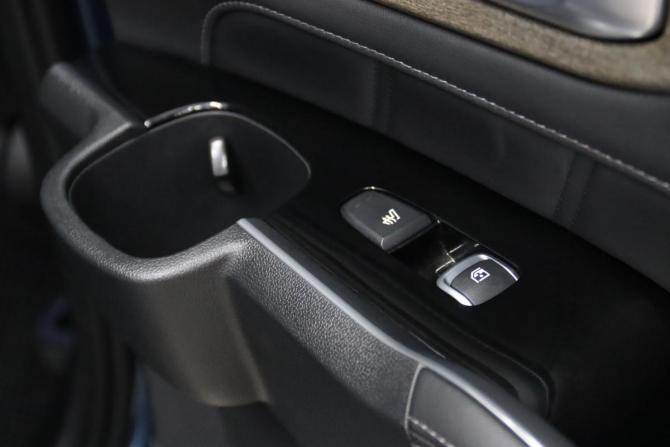 Kia Sorento IV с пробегом 2021 года, цена 3 555 550 рублей, 73160 км, внедорожник, Автокод Объявления