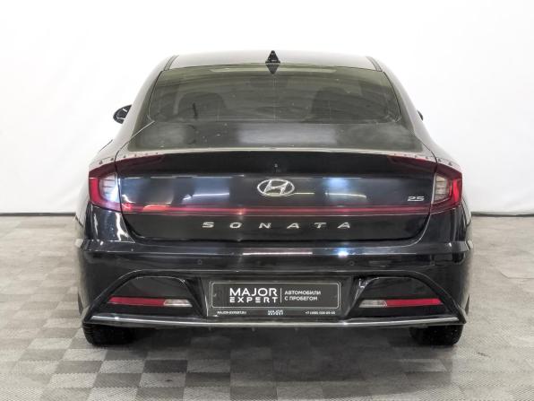 Hyundai Sonata VIII (DN8) с пробегом 2022 года, цена 2 475 000 рублей, 91868 км, седан, Автокод Объявления