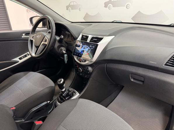 Hyundai Solaris I с пробегом 2011 года, цена 799 000 рублей, 171067 км, седан, Автокод Объявления