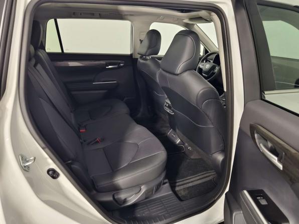 Toyota Highlander IV (XU70) с пробегом 2026 года, цена 5 890 000 рублей, 28 км, внедорожник, Автокод Объявления