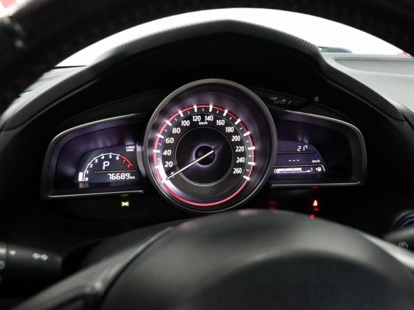 Mazda 3 III (BM) с пробегом 2013 года, цена 1 379 000 рублей, 76593 км, хэтчбек, Автокод Объявления