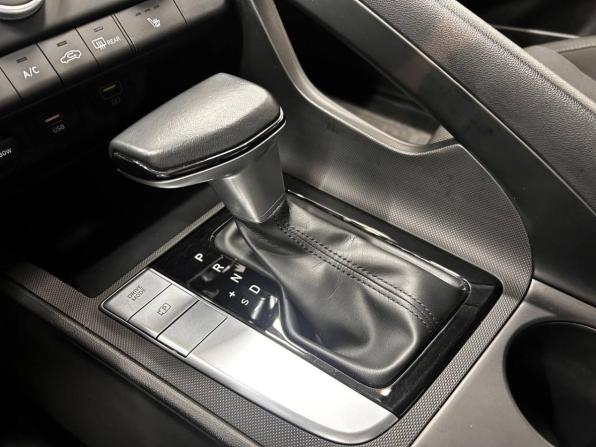 Hyundai Elantra VII (CN7) с пробегом 2022 года, цена 1 780 000 рублей, 50227 км, седан, Автокод Объявления