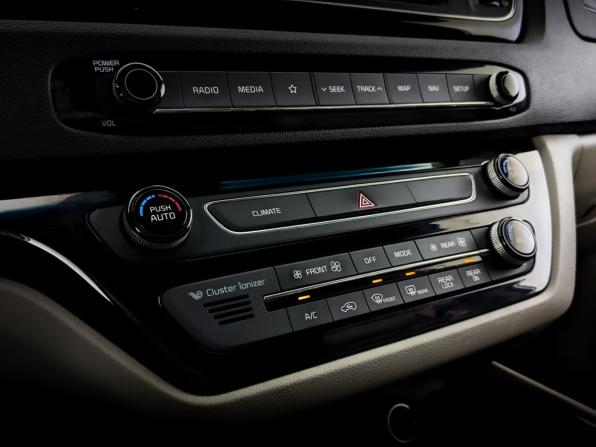 Kia Carnival III с пробегом 2019 года, цена 3 220 000 рублей, 81835 км, минивэн, Автокод Объявления
