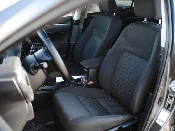 Toyota Corolla XI (E160 E170 E180) с пробегом 2013 года, цена 1 169 000 рублей, 160062 км, седан, Автокод Объявления