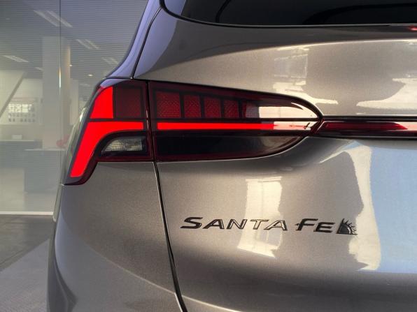 Hyundai Santa Fe IV Рестайлинг с пробегом 2022 года, цена 4 000 000 рублей, 63500 км, внедорожник, Автокод Объявления