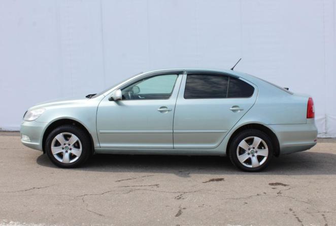 Skoda Octavia II (A5) Рестайлинг с пробегом 2012 года, цена 900 000 рублей, 165182 км, лифтбек, Автокод Объявления