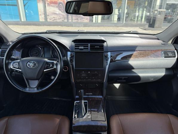 Toyota Camry VII (XV50) Рестайлинг 2 с пробегом 2017 года, цена 1 950 000 рублей, 182843 км, седан, Автокод Объявления