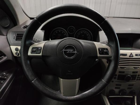 Opel Astra H Рестайлинг с пробегом 2008 года, цена 350 000 рублей, 226394 км, хэтчбек, Автокод Объявления