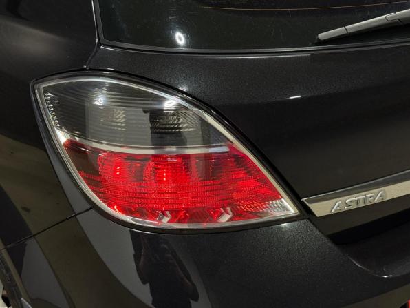 Opel Astra H Рестайлинг с пробегом 2014 года, цена 890 000 рублей, 115223 км, хэтчбек, Автокод Объявления
