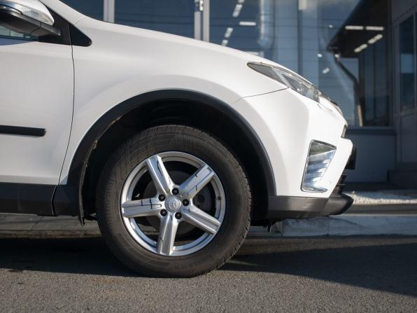 Toyota RAV4 IV (XA40) Рестайлинг с пробегом 2017 года, цена 2 550 000 рублей, 165948 км, внедорожник, Автокод Объявления