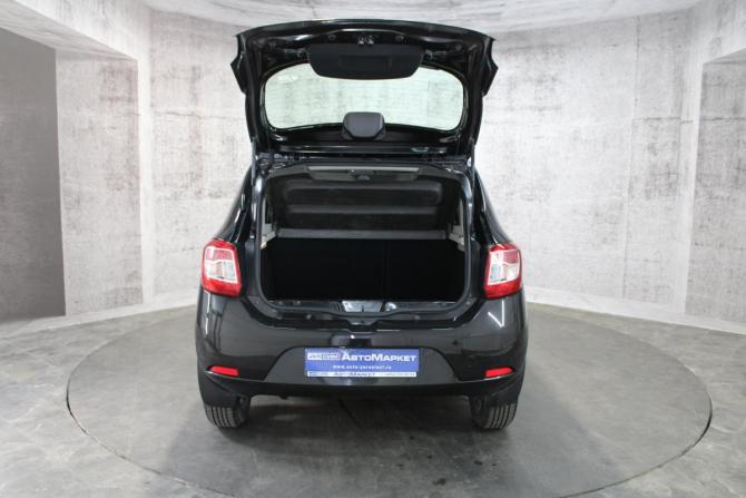 Renault Sandero II с пробегом 2015 года, цена 715 000 рублей, 161885 км, хэтчбек, Автокод Объявления