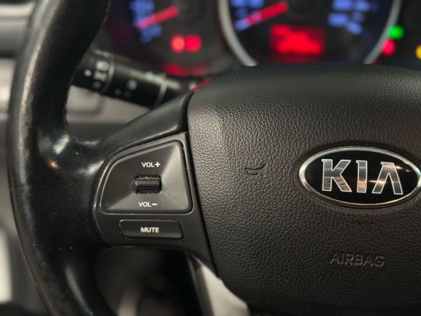 Kia Rio III с пробегом 2013 года, цена 769 900 рублей, 176000 км, седан, Автокод Объявления