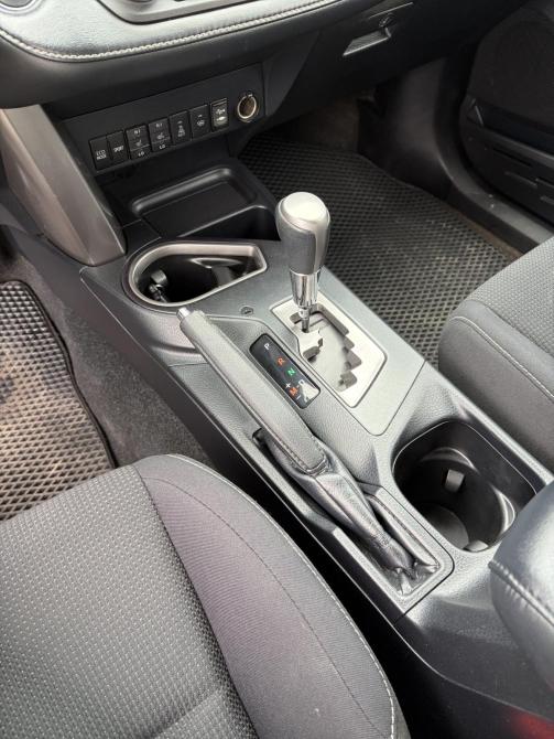 Toyota RAV4 IV (XA40) Рестайлинг Санкт-Петербург  - изображение 16