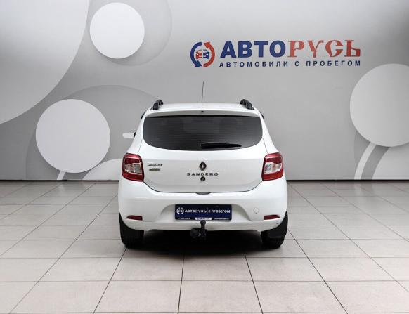 Renault Sandero II с пробегом 2016 года, цена 725 000 рублей, 180000 км, хэтчбек, Автокод Объявления