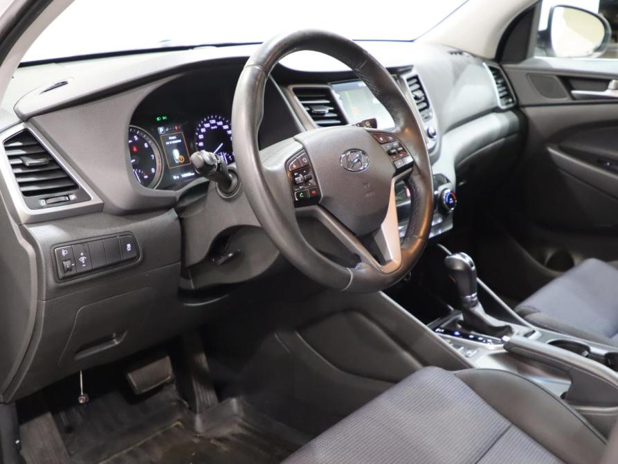 Hyundai Tucson III Санкт-Петербург  - изображение 12