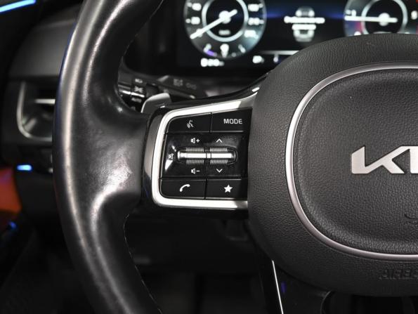 Kia Carnival IV с пробегом 2022 года, цена 4 159 000 рублей, 101059 км, минивэн, Автокод Объявления