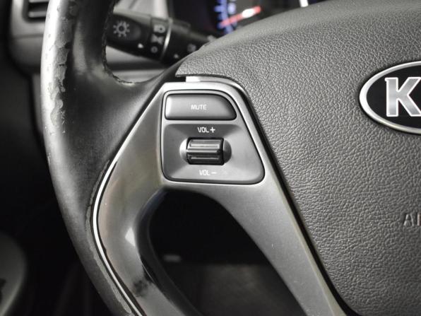 Kia Rio III Рестайлинг с пробегом 2016 года, цена 799 900 рублей, 192141 км, хэтчбек, Автокод Объявления