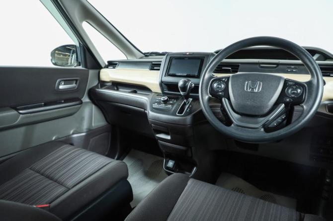 Honda Freed II с пробегом 2018 года, цена 1 649 000 рублей, 114000 км, компактвэн, Автокод Объявления