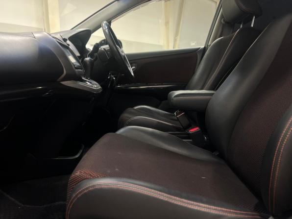 Honda Stream II Рестайлинг с пробегом 2011 года, цена 1 399 000 рублей, 137522 км, минивэн, Автокод Объявления