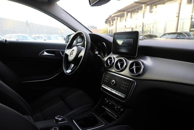 Mercedes-Benz GLA I (X156) с пробегом 2017 года, цена 2 340 000 рублей, 91463 км, внедорожник, Автокод Объявления