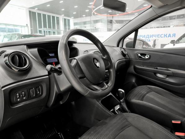 Renault Kaptur I с пробегом 2018 года, цена 1 099 000 рублей, 136720 км, внедорожник, Автокод Объявления