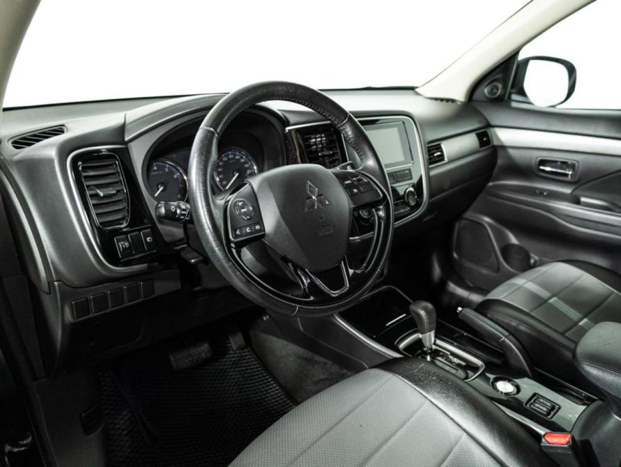 Mitsubishi Outlander III Рестайлинг 3 Санкт-Петербург  - изображение 12