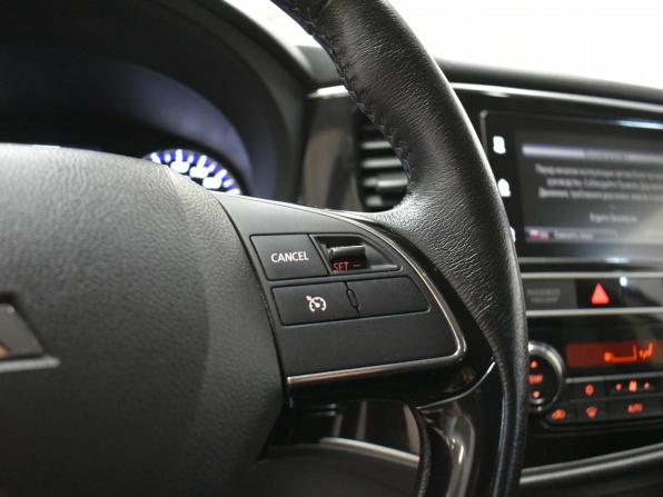 Mitsubishi Outlander III Рестайлинг 3 с пробегом 2019 года, цена 2 399 000 рублей, 66872 км, внедорожник, Автокод Объявления
