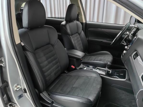 Mitsubishi Outlander III Рестайлинг 3 с пробегом 2022 года, цена 2 111 000 рублей, 190383 км, внедорожник, Автокод Объявления