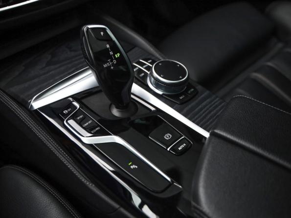 BMW 5 серии VII (G30/G31/G38) Рестайлинг с пробегом 2021 года, цена 4 599 000 рублей, 109012 км, седан, Автокод Объявления