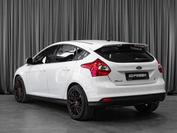 Ford Focus III с пробегом 2012 года, цена 1 070 000 рублей, 240624 км, хэтчбек, Автокод Объявления
