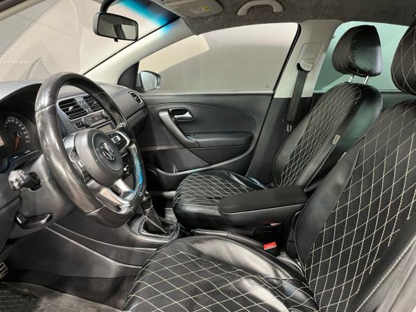 Volkswagen Polo V Рестайлинг с пробегом 2018 года, цена 620 000 рублей, 245327 км, седан, Автокод Объявления