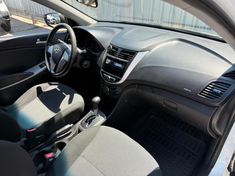 Hyundai Solaris I Ростов-на-Дону  - изображение 17