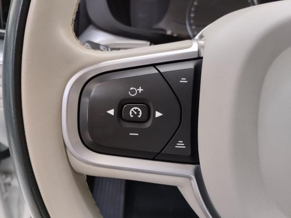 Volvo XC60 II с пробегом 2018 года, цена 3 140 000 рублей, 89898 км, внедорожник, Автокод Объявления