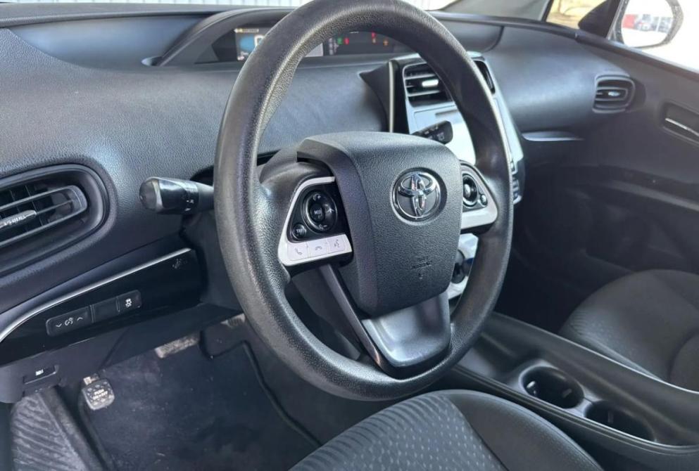 Toyota Prius III Рестайлинг (XW30) Киров  - изображение 13