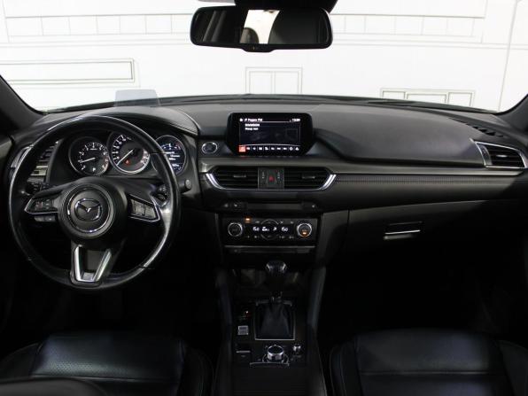 Mazda 6 III (GJ) Рестайлинг с пробегом 2017 года, цена 2 080 000 рублей, 136000 км, седан, Автокод Объявления