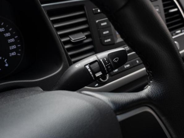 Hyundai Elantra VI (AD) с пробегом 2017 года, цена 1 300 000 рублей, 165933 км, седан, Автокод Объявления