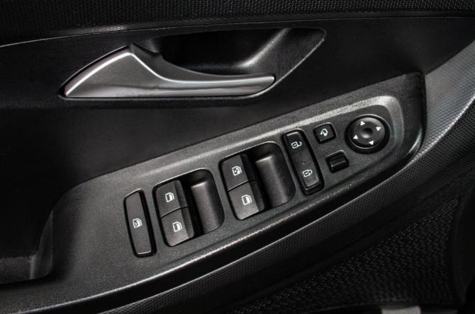 Hyundai Creta II с пробегом 2022 года, цена 2 629 000 рублей, 39561 км, внедорожник, Автокод Объявления