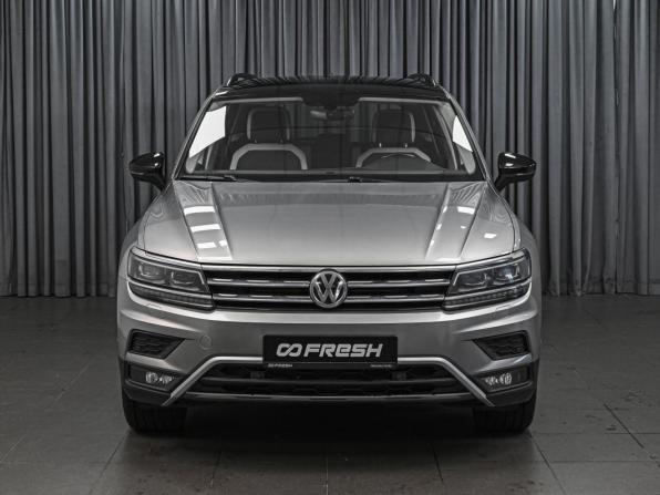 Volkswagen Tiguan II с пробегом 2018 года, цена 2 199 849 рублей, 230920 км, внедорожник, Автокод Объявления