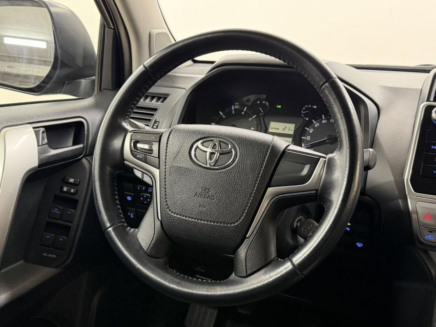 Toyota Land Cruiser Prado 150 Series Рестайлинг 2 Вологда  - изображение 18