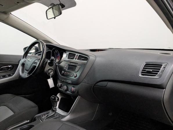 Kia Ceed II с пробегом 2014 года, цена 1 470 000 рублей, 57946 км, универсал, Автокод Объявления