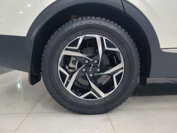 Kia Sportage V с пробегом 2022 года, цена 3 960 000 рублей, 15500 км, внедорожник, Автокод Объявления