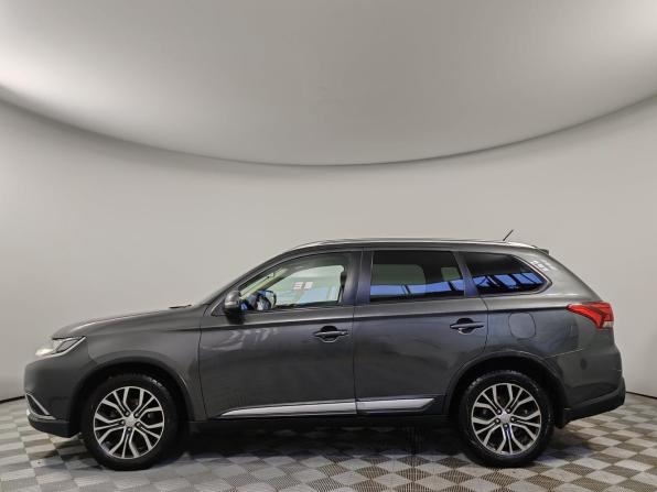 Mitsubishi Outlander III Рестайлинг 2 с пробегом 2016 года, цена 1 625 000 рублей, 207172 км, внедорожник, Автокод Объявления