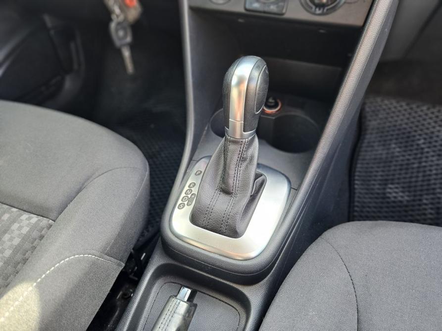 Volkswagen Polo V Рестайлинг Санкт-Петербург  - изображение 14